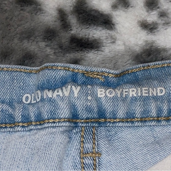 Old Navy Jean Shorts - Picture 5 of 8